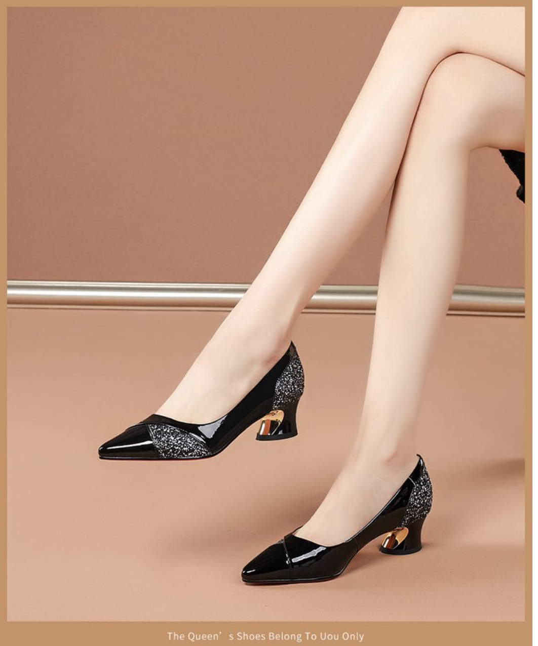 Black Low-heeled Shoes