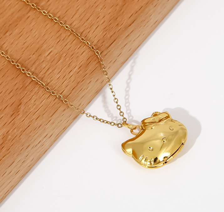 KT Hello Kitty Pendant Necklace in Glossy Gold