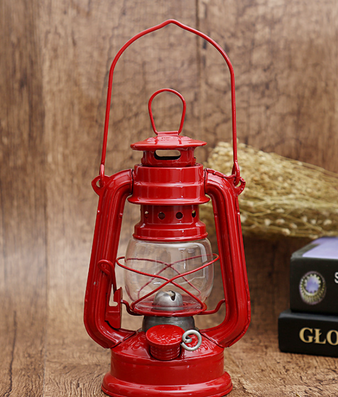 Kerosene Lamp in Green