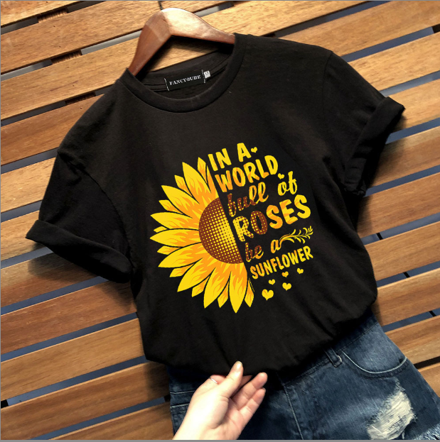 Sunflower Print T-Shirt Style