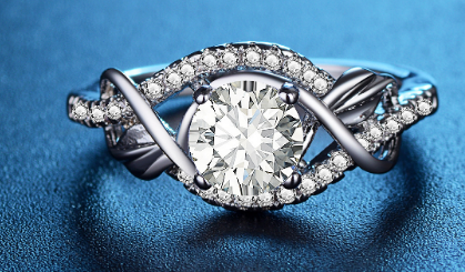 Elegant Women's Ring