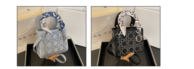 Diamond Studded Lady Bag Image 4