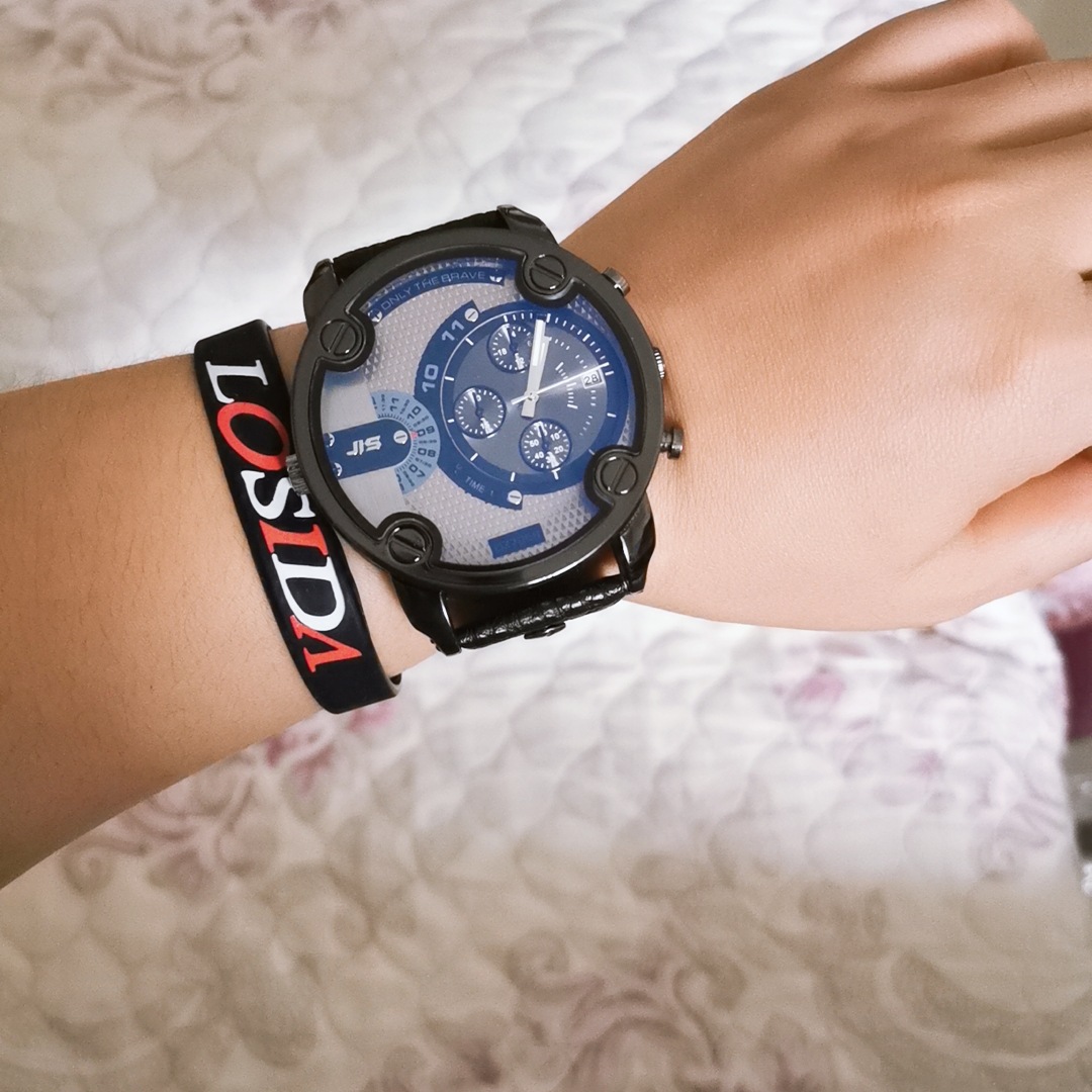 Watch Image 3