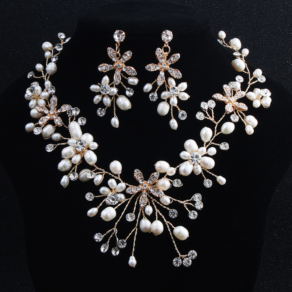 Bridal Jewelry Set Image 5