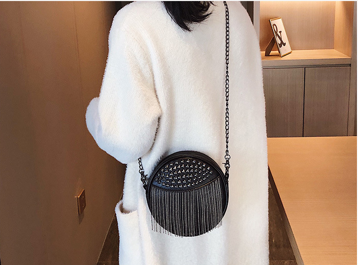 Fashion Tassel Personalized Shoulder Bag Image 1