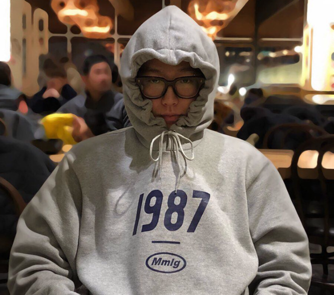 2020 autumn and winter new printing letter sweater women's hooded loose coat couple hooded sweater