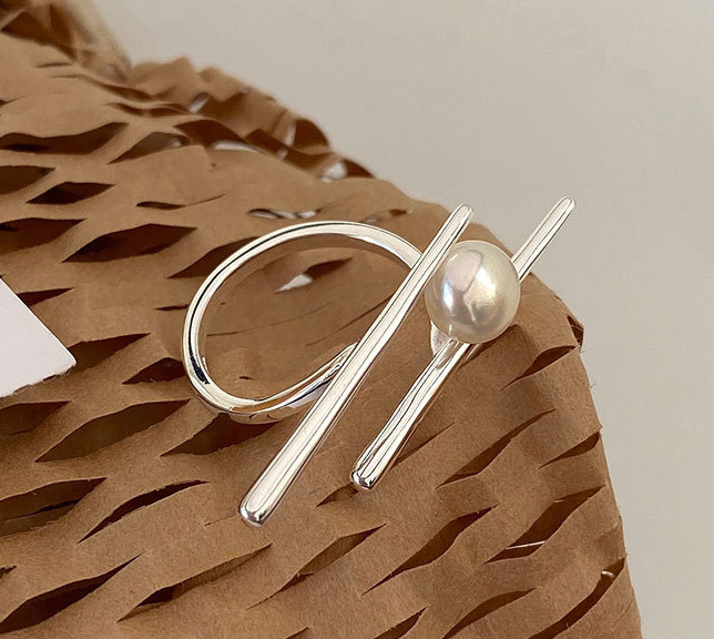 Chopsticks Pearl Ring Image 2
