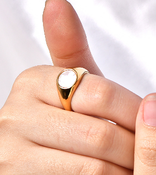 Mother Of Pearl Gold Ring Image 2