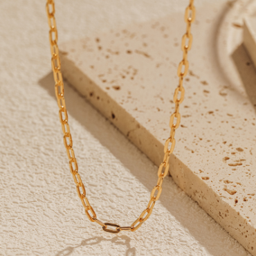 Minimalist Cross Necklace Style