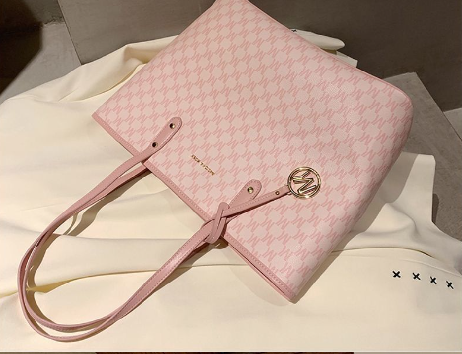Shoulder Bag Image 9