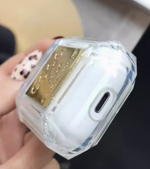Black AirPods Case without chain