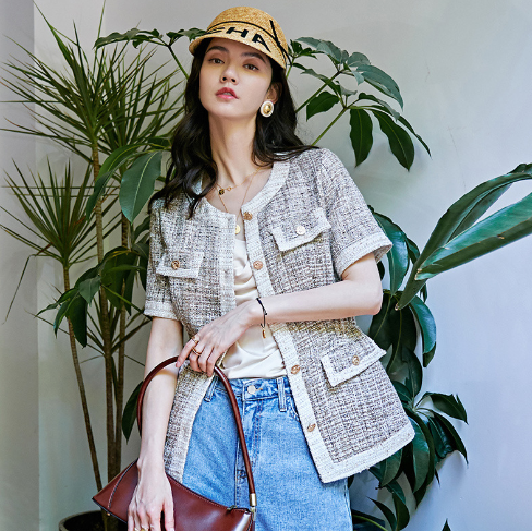 Stylish Short Sleeve Jacket Image 1