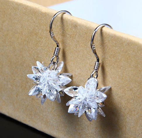 Snowflake Earrings Image 3