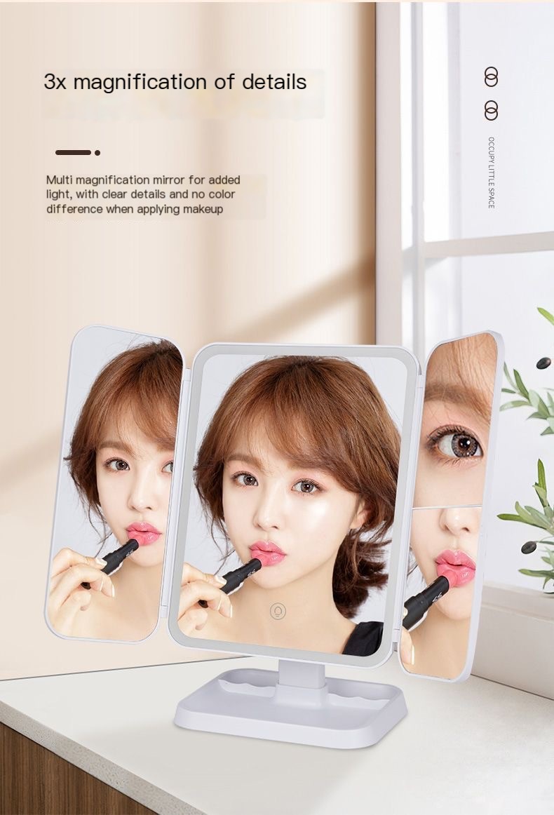 LED Makeup Mirror Close Up
