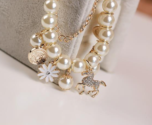 Stylish Pearl Bracelet