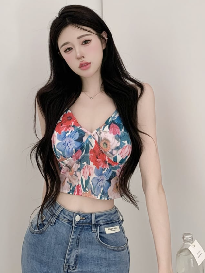 Floral Camisole Image 3