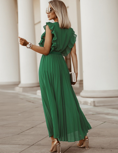 V-neck pleated dress in green