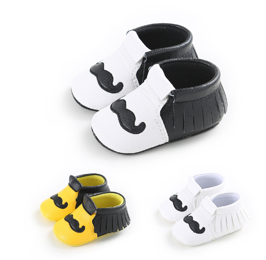 Baby shoes image 1