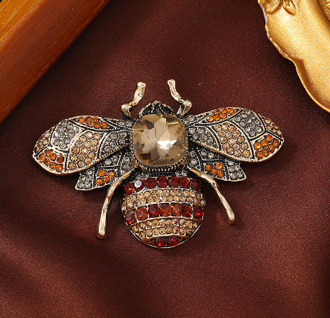 Bee Brooch 3