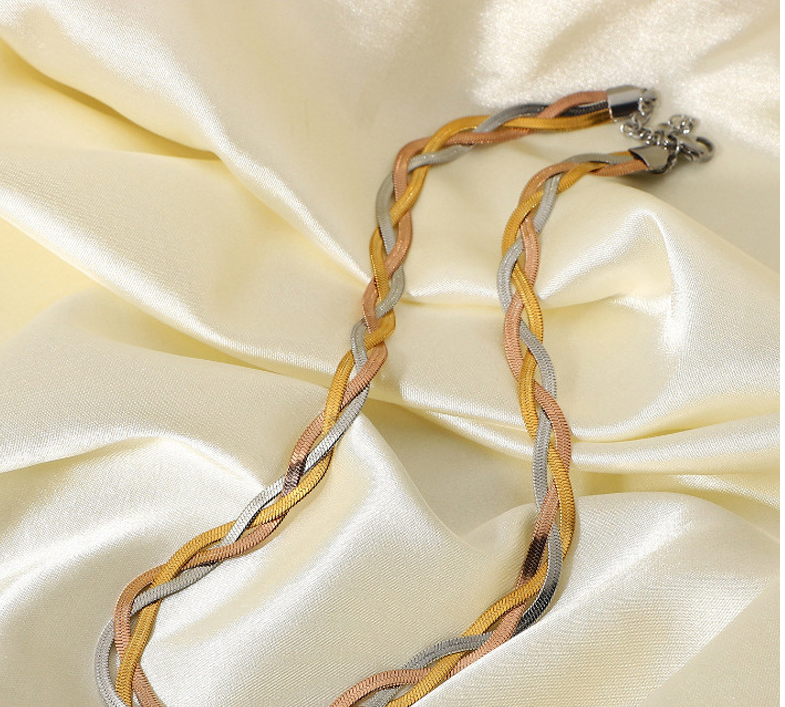 Elegant Necklace Design