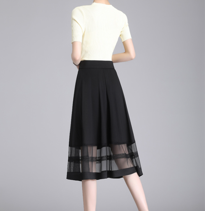 LIVA Skirt Image 4