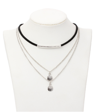Shell Necklace in Silver