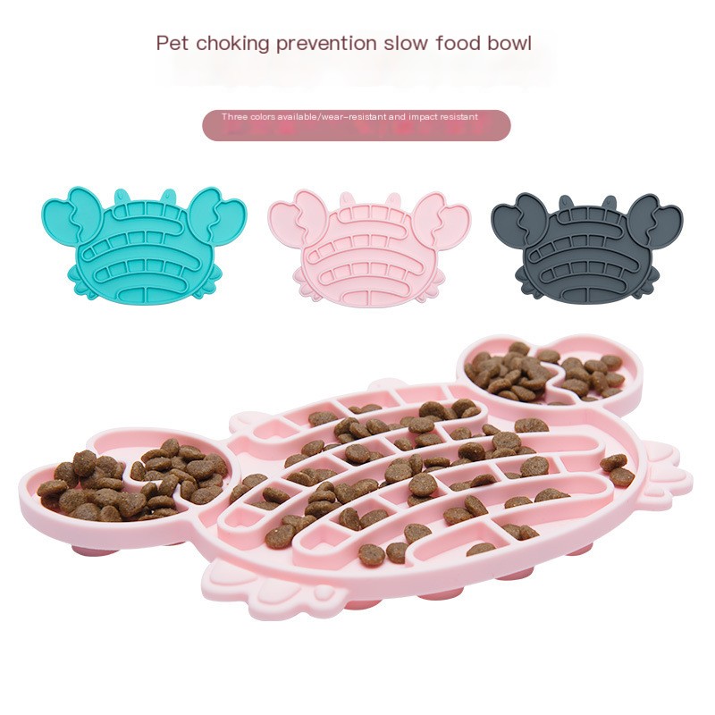 Pet Supplies Lick Pad in Use