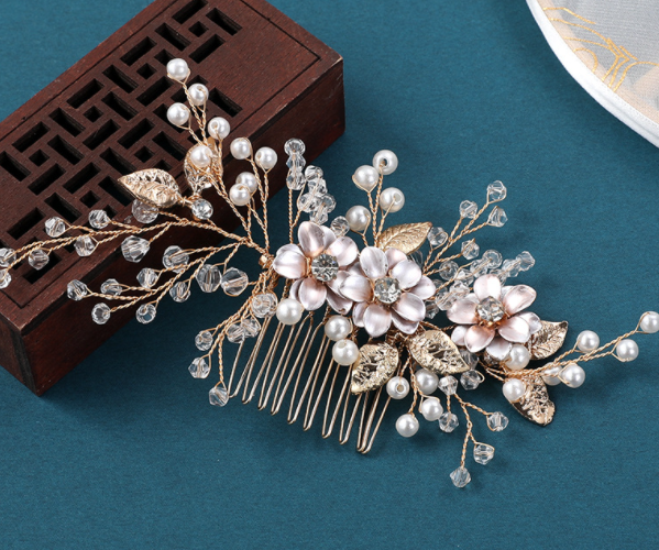 Bridal Hair Accessory Image 3