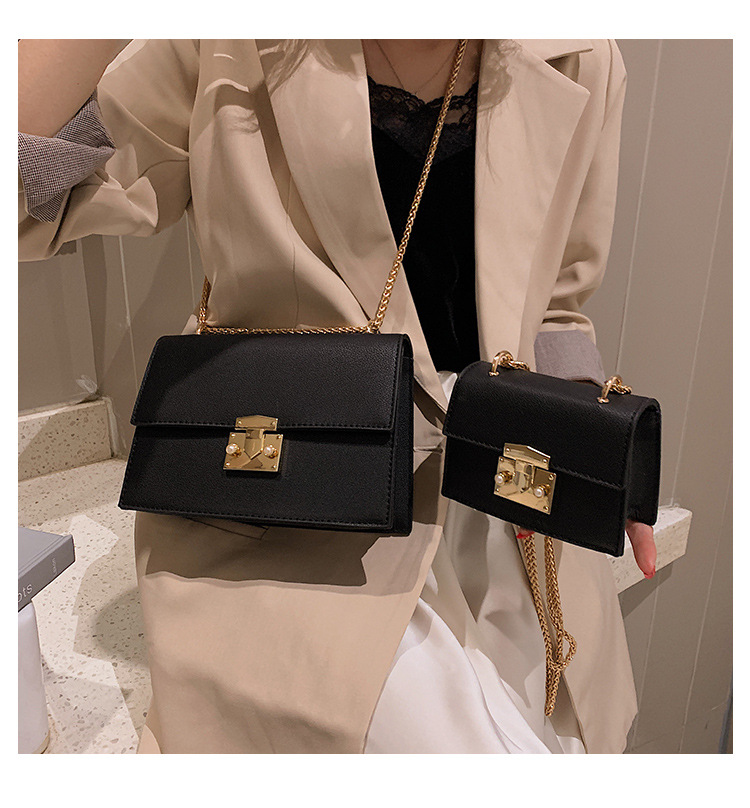 Chain Shoulder Small Square Bag Black