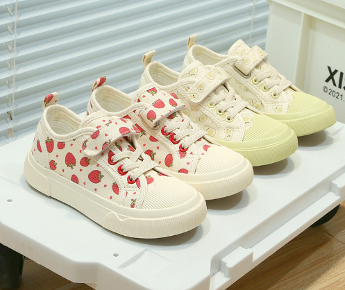 Children's Canvas Shoes 1
