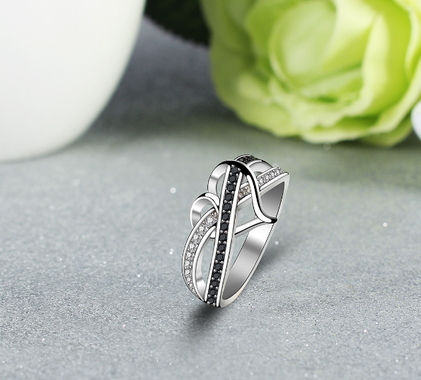 Heart Shaped Ring Image 4