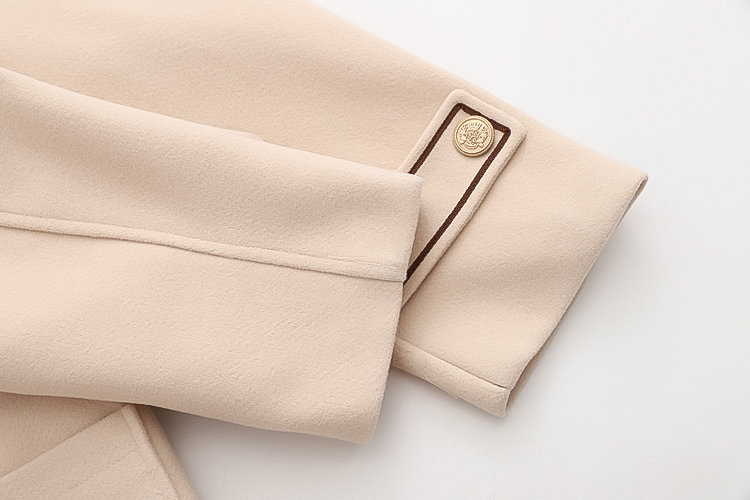 Loose Fitting Jacket 15