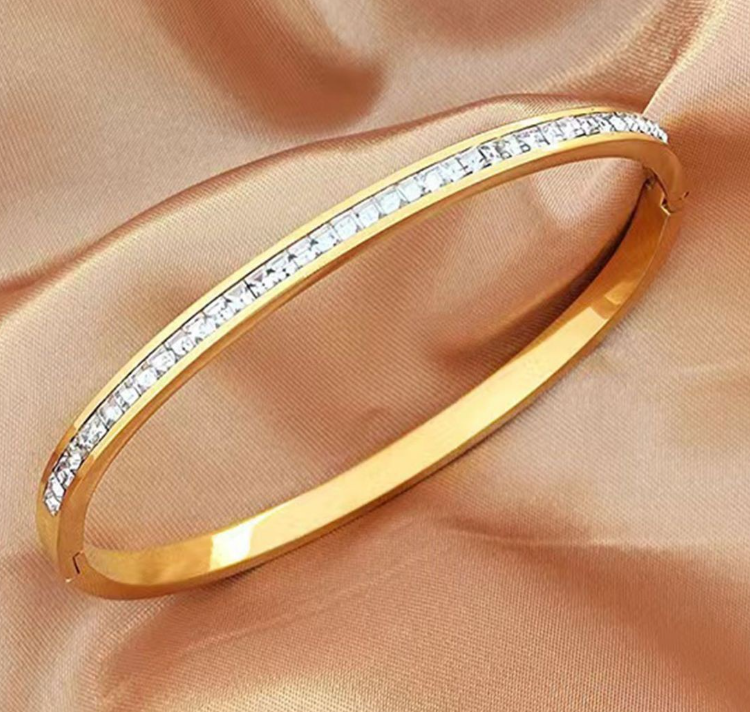 18K Gold Bracelet 2