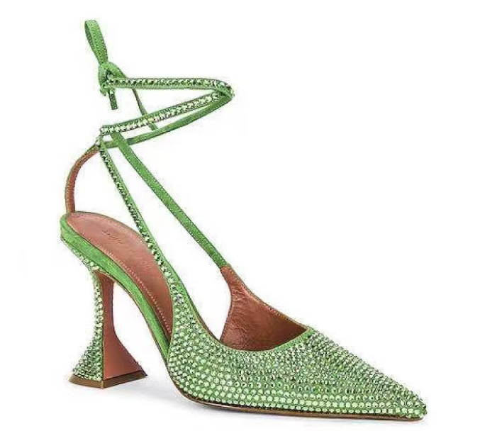 High-heeled shoes in purple