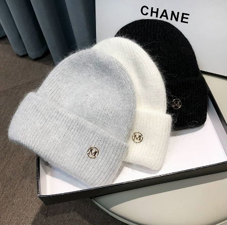 Black Japanese Thermal Pullover Knitted Hat