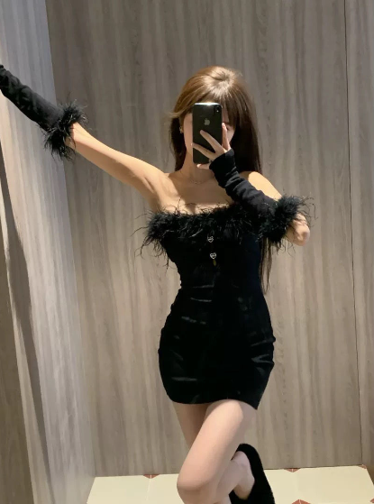 Gold Velvet Dress Image 4