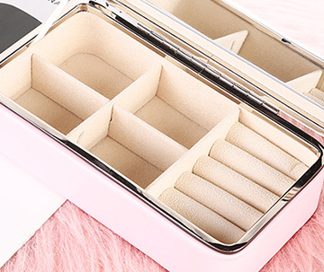 Minimalist Jewelry Storage Box Image 1