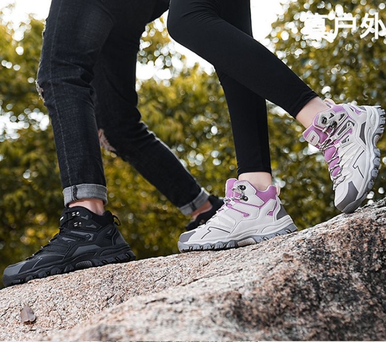 Enhanced grip rubber outsole detail