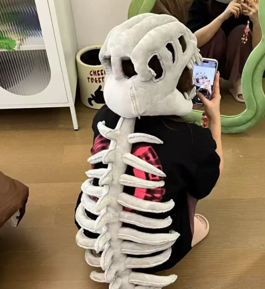 Children's plush toys, fun pranks, creative toys image