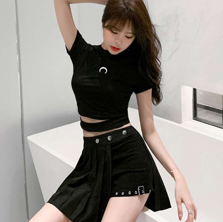 Women's short t-shirt short sleeve slim fit