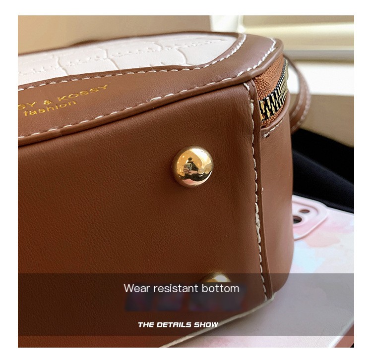 Crocodile Pattern Shoulder Bag 5