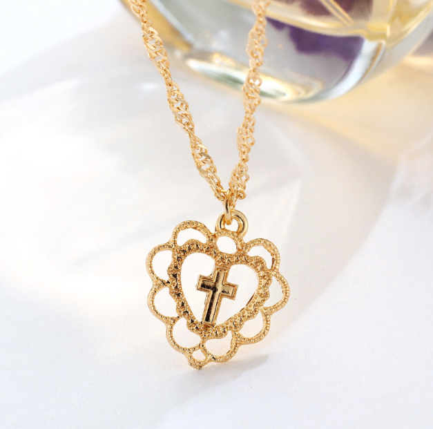 Necklace Image 4
