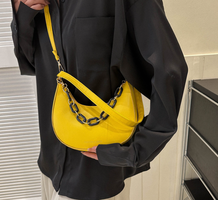 Underarm Bag Image 1