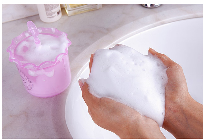 Foaming Net Facial Cleanser - Image 4