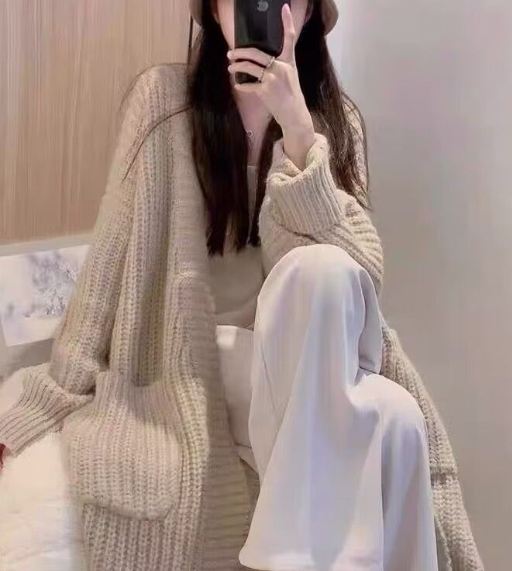 Cardigan Image 3