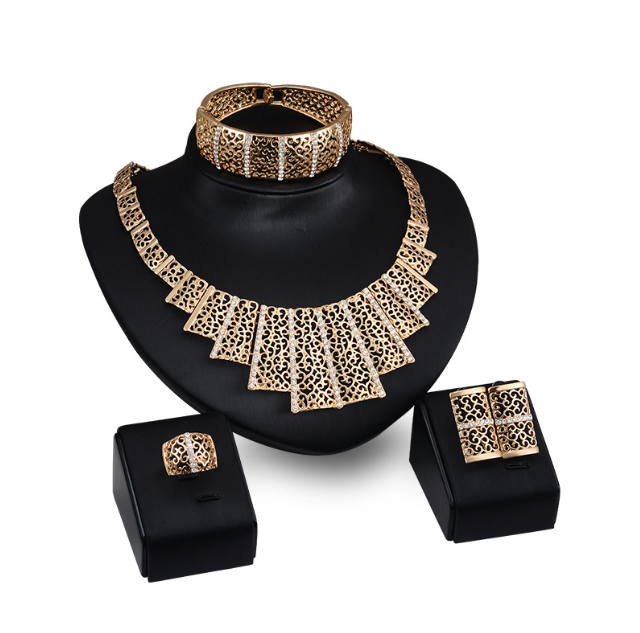 Bridal Jewelry Set Image 1