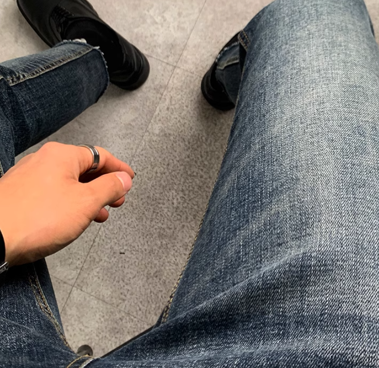 Ankle Jeans Side View