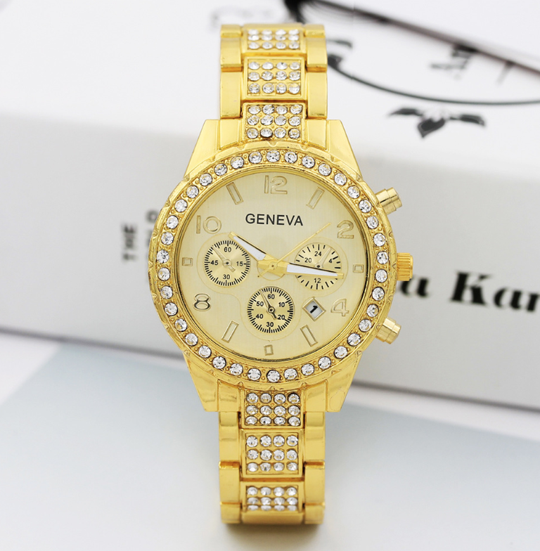 Diamond-studded calendar watch image 4