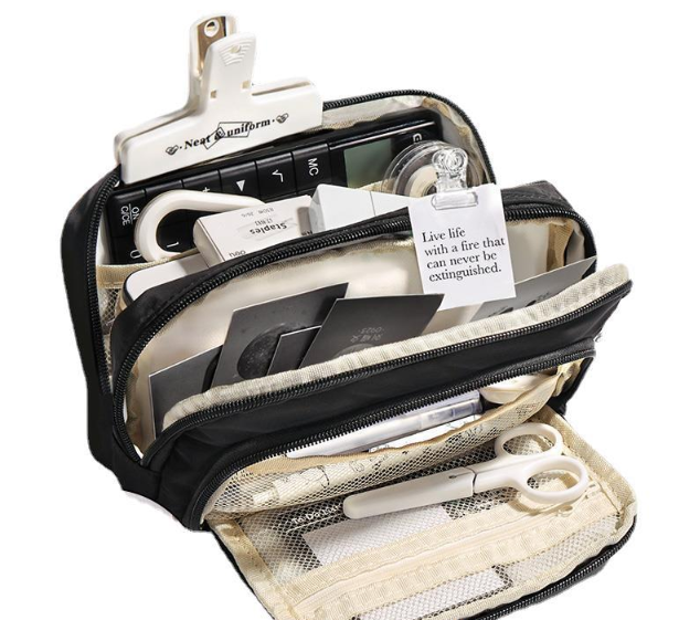 Estojo escolar triplo-Cor preta image