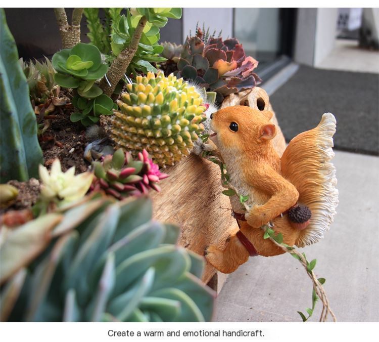 Climbing Animal Decoration 1